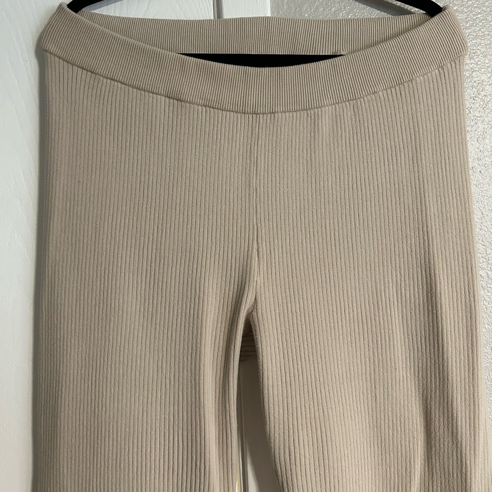 Good American L/XL Flared Beige Ribbed Pants w Elastic Waist and detailed hem - Picture 8 of 13